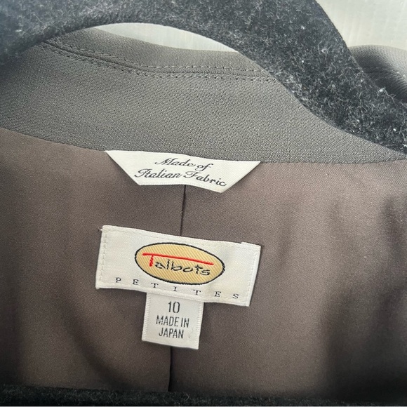 Talbots Womens Jacket Coat Green Waist Length Buttons Tulip Hem Lined Petites 10 - Picture 2 of 5